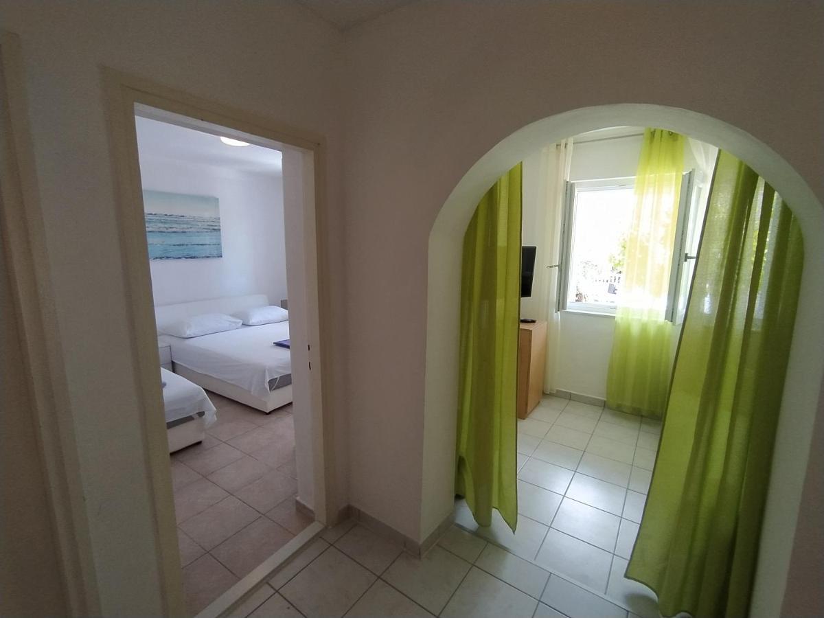Apartmani Trubi 2 Vodice Buitenkant foto