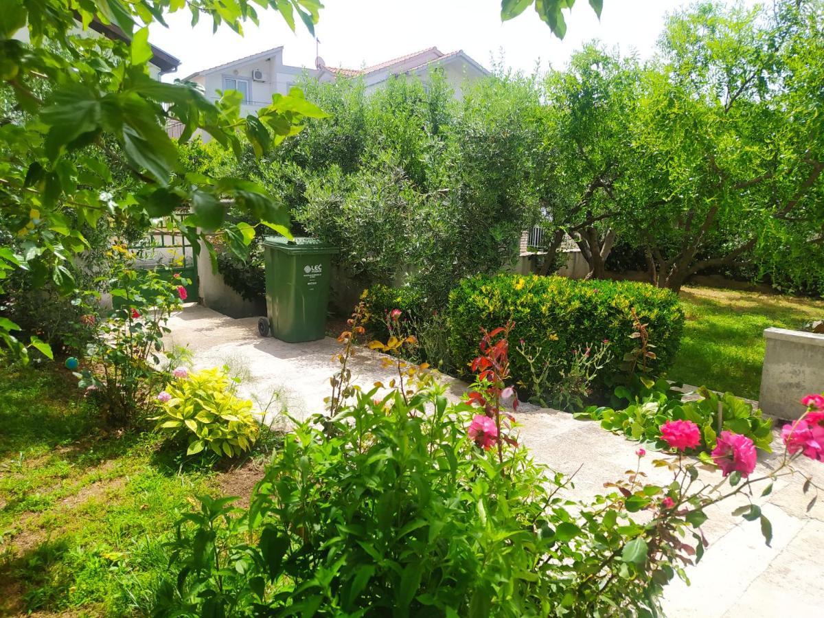 Apartmani Trubi 2 Vodice Buitenkant foto